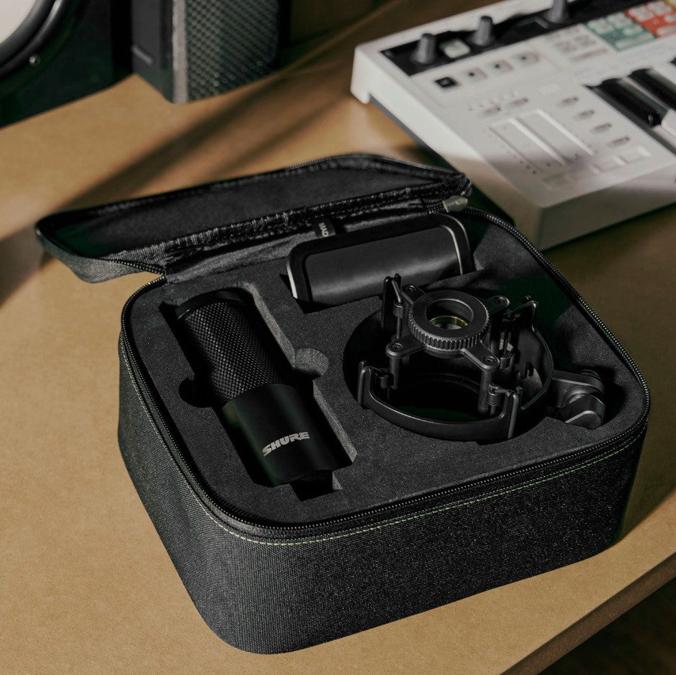 SHURE A4CC